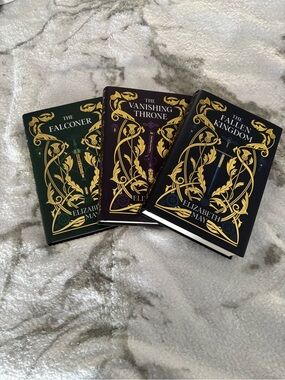 Illumicrate - Falconer Trilogy